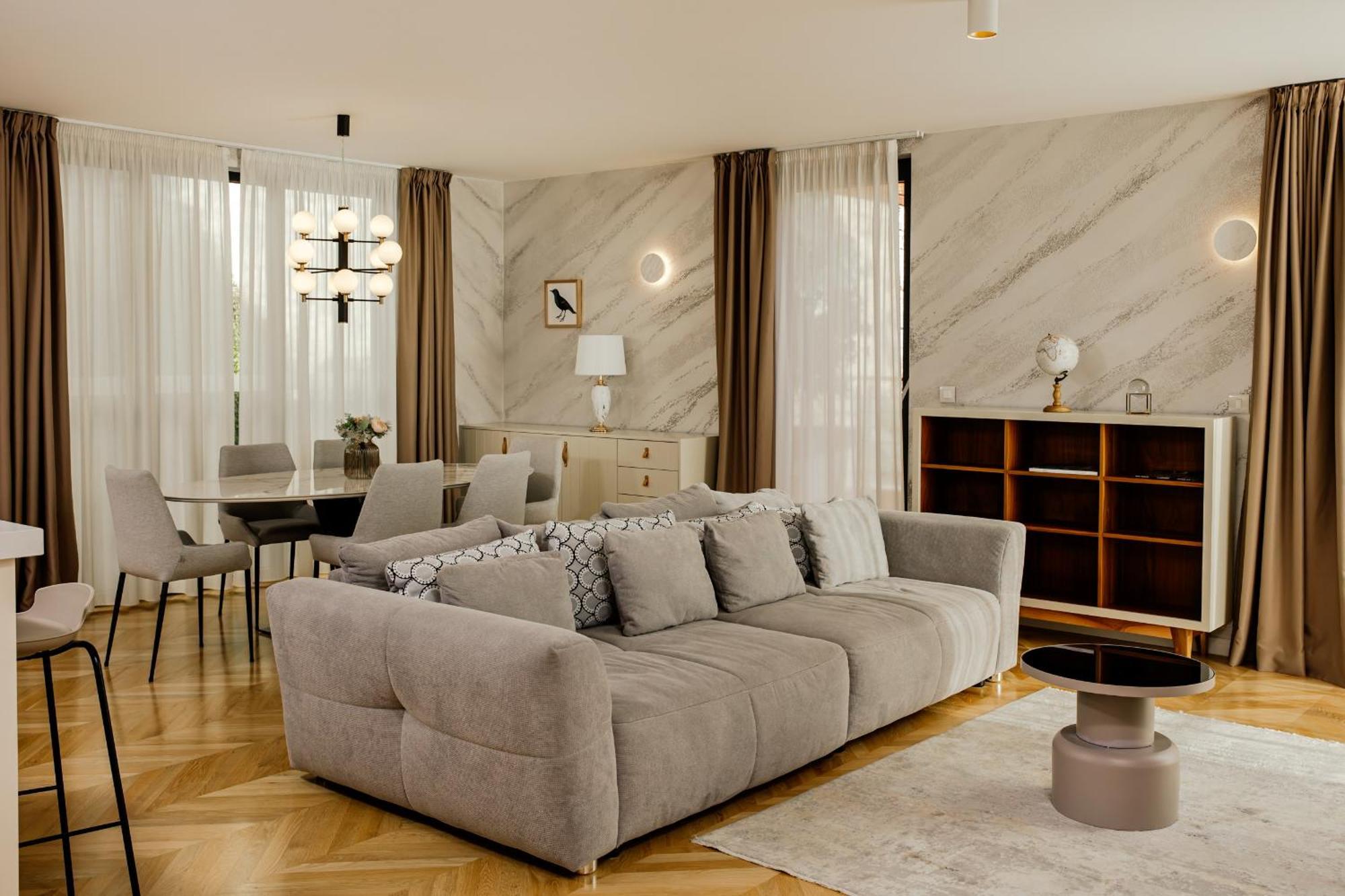 Armerun Heritage Hotel & Residences 希贝尼克 客房 照片