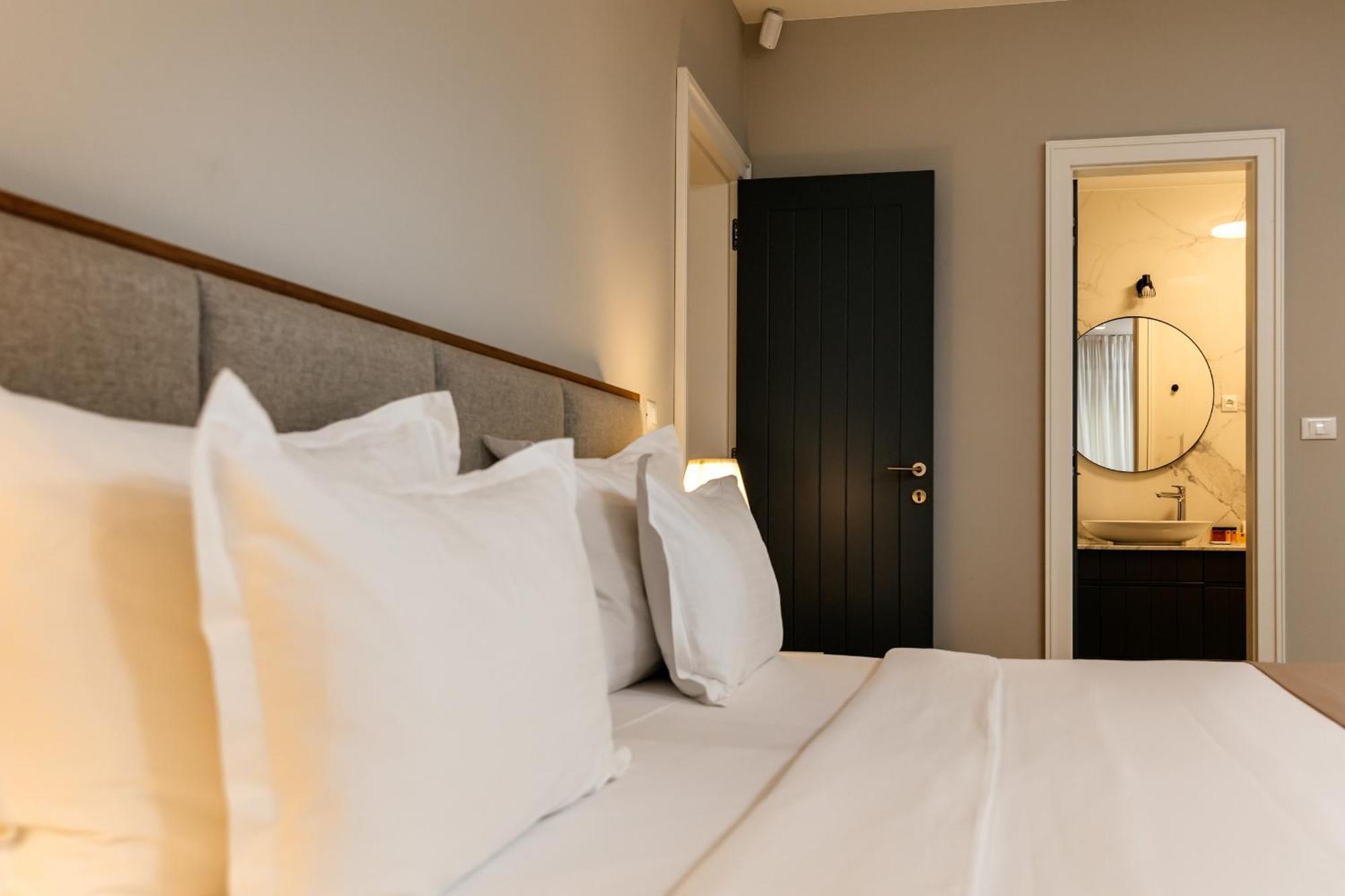 Armerun Heritage Hotel & Residences 希贝尼克 客房 照片