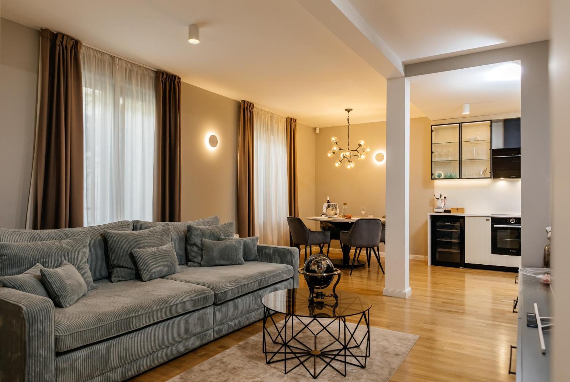 Armerun Heritage Hotel & Residences 希贝尼克 客房 照片